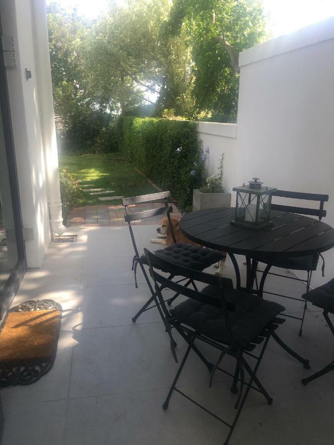 Table Mountain Guest Cottage With Private Garden Kapstadt Exterior foto